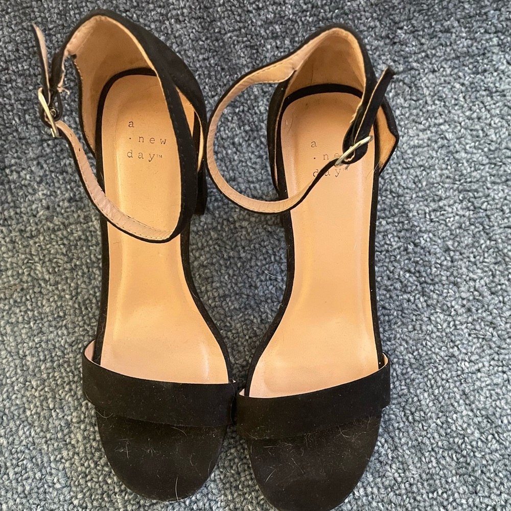 A New Day size 9 block heel black